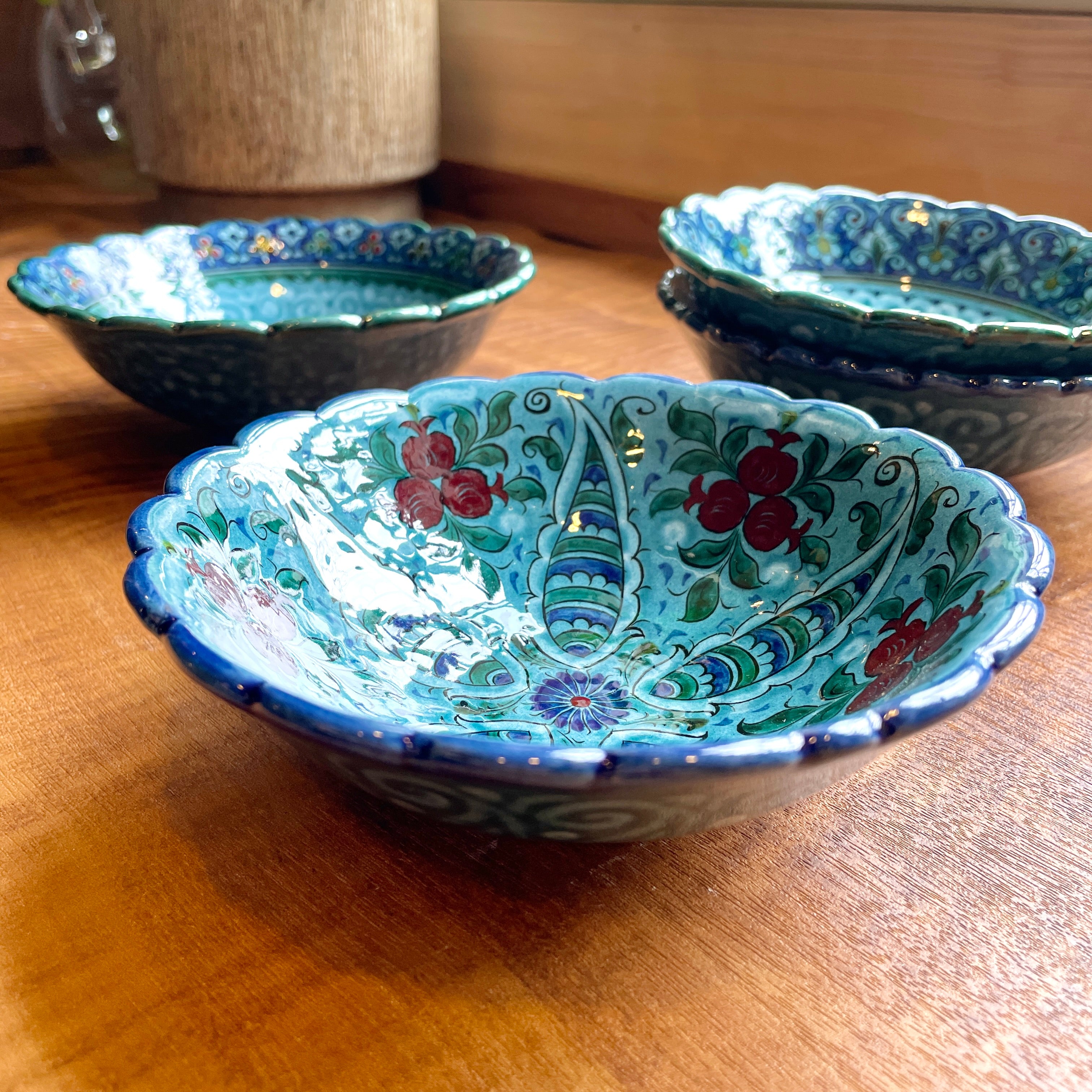 ウズベキスタン陶器 お皿、インテリア、手作り27cm 青 リシタン