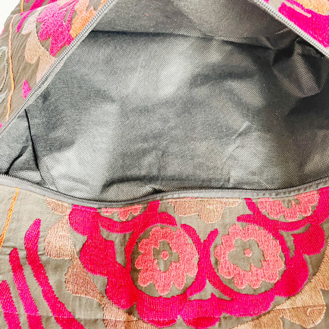 トートバッグ【A4横】手刺繍オールドスザニ｜ウズベキスタンのおしゃれなバッグ・鞄（輸入ファッション・小物）